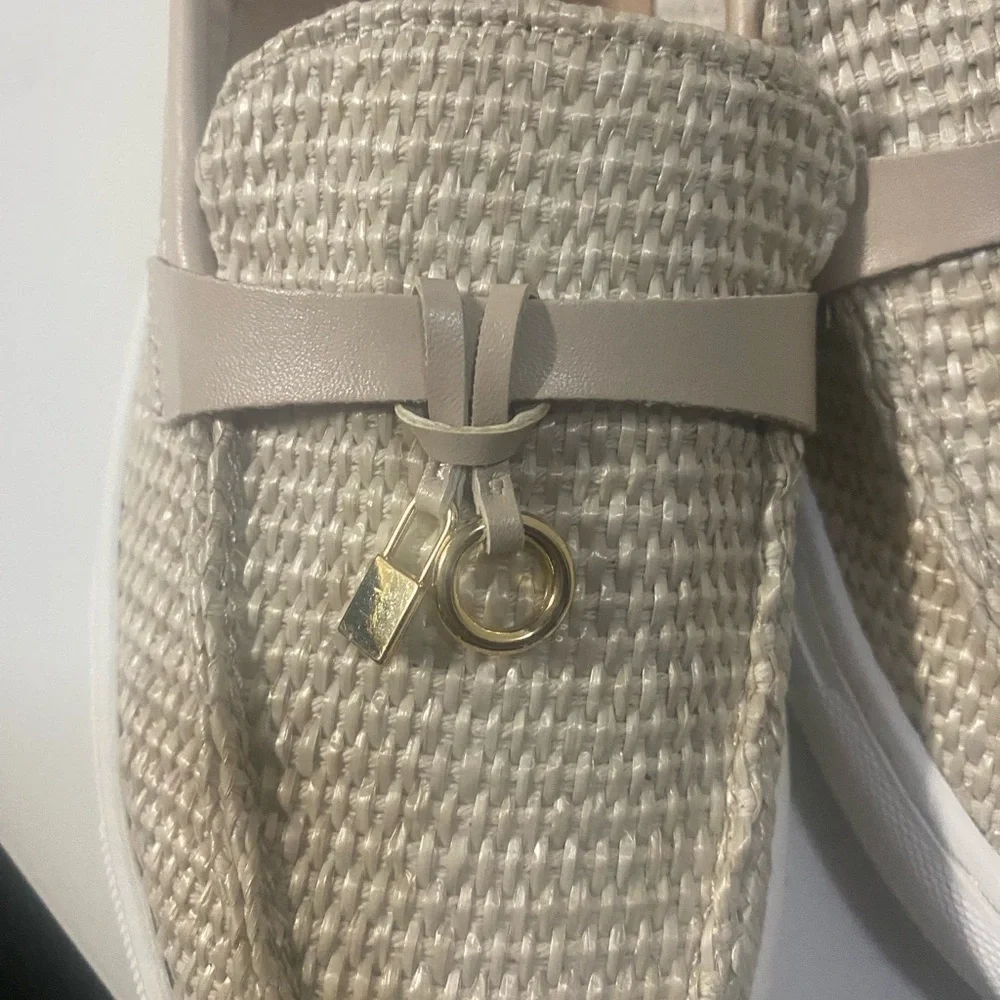 Steven New York Kiana tan 1” platform loafer with woven design size 7 - Picture 3 of 8